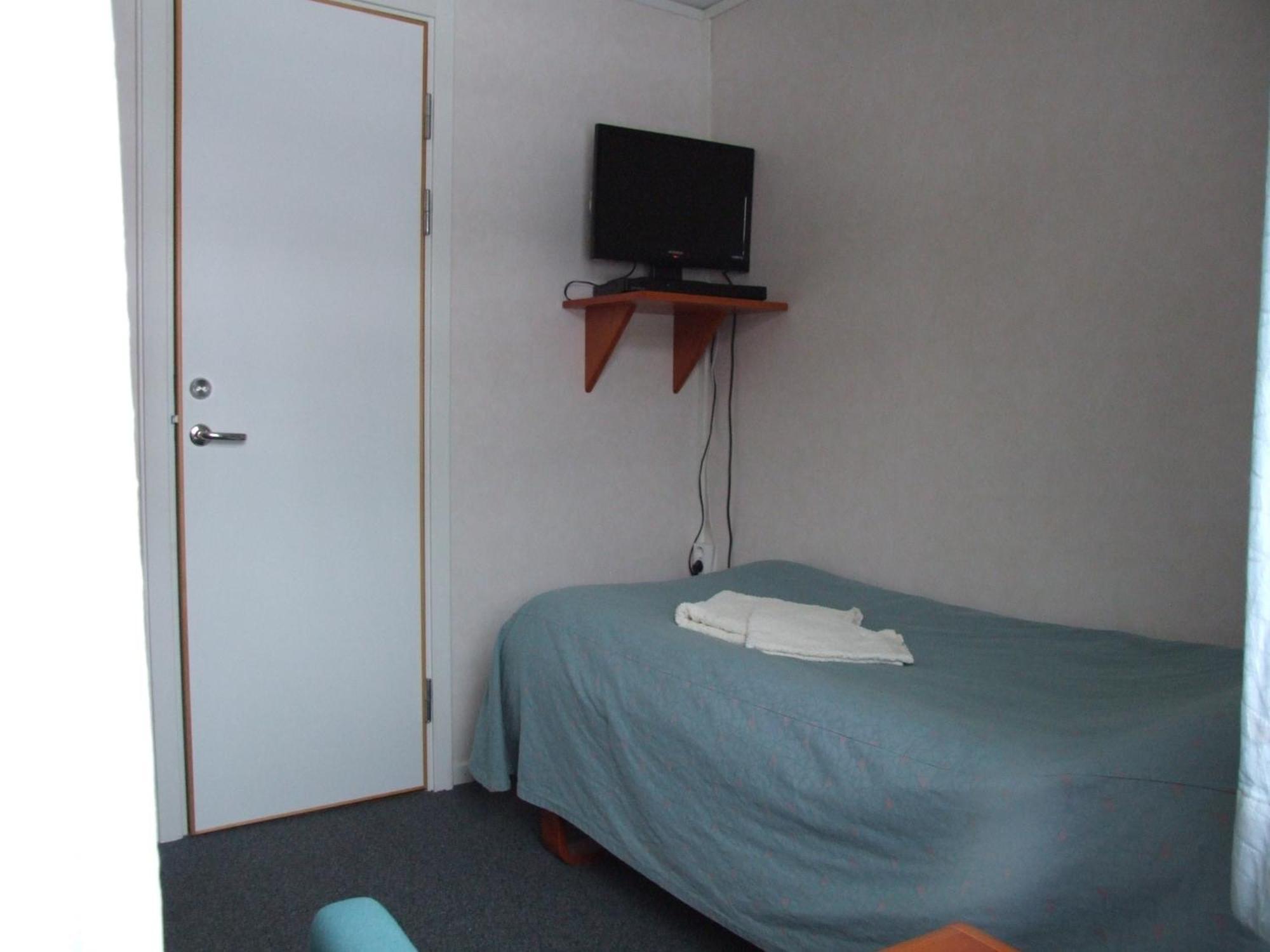 Foellingen Hotell Kisa エクステリア 写真