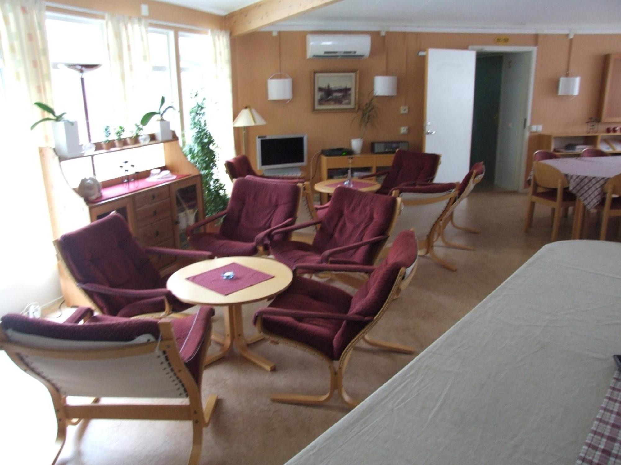 Foellingen Hotell Kisa エクステリア 写真